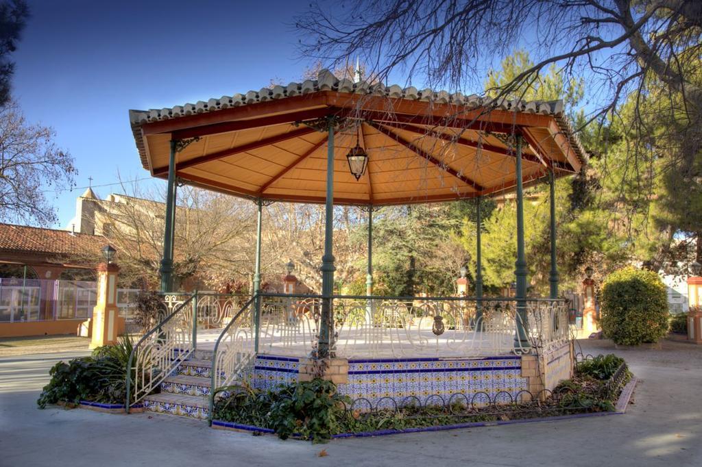 Alojamiento Turistico La Tinaja Requena Exterior photo